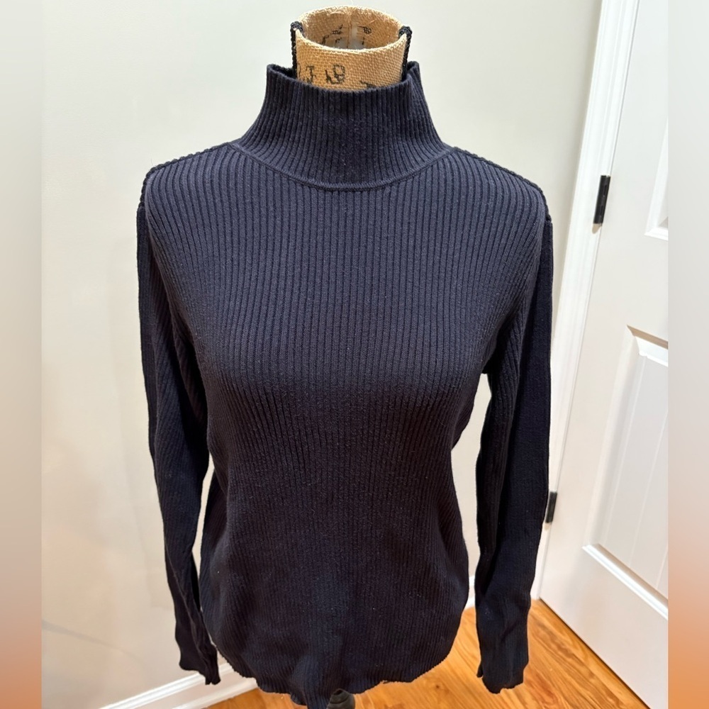 ▪️Calvin Klein Ribbed Turtleneck